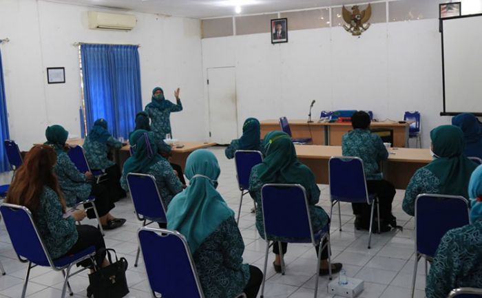 Fokus Kesehatan Ibu dan Anak, ​TP-PKK Kecamatan di Kota Kediri Ikuti Pelatihan Pita Lila dari UNICEF