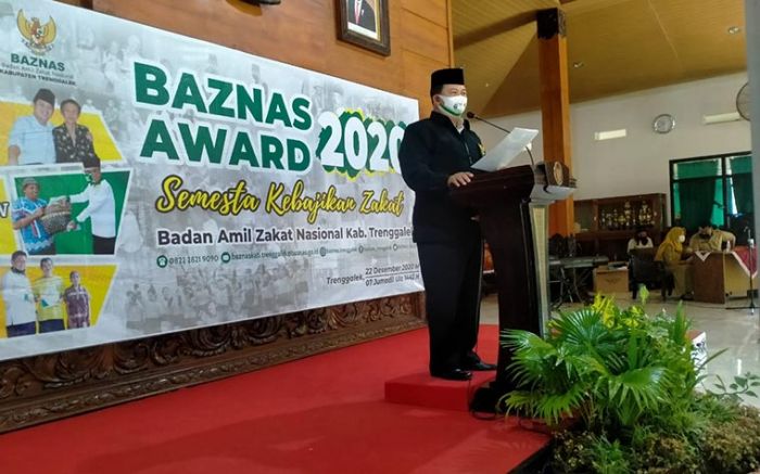 Baznas Trenggalek Berikan Award Pada Sejumlah UPZ Baznas Trenggalek Berikan Award Pada Sejumlah UPZ