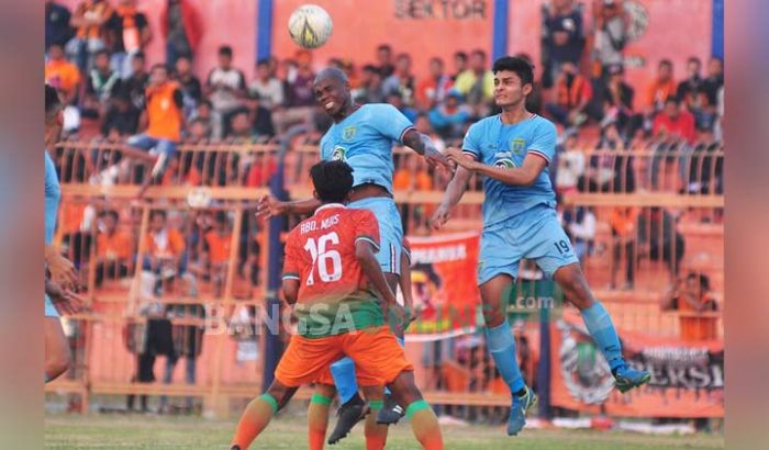 Uji Coba, Persibo Takluk 0-2 dari Persela, Nil Maizar: Persibo Sudah Layak di Liga 1 Uji Coba, Persibo Takluk 0-2 dari Persela, Nil Maizar: Persibo Sudah Layak di Liga 1