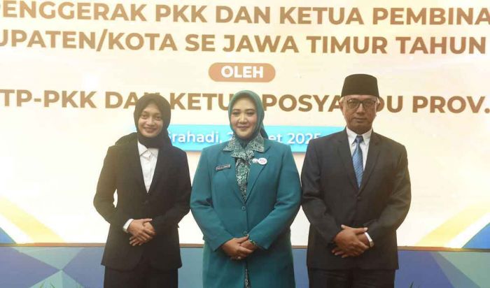 Ketua TP PKK-Pembina Posyandu Kota Kediri Resmi Dilantik Ketua TP PKK-Pembina Posyandu Kota Kediri Resmi Dilantik