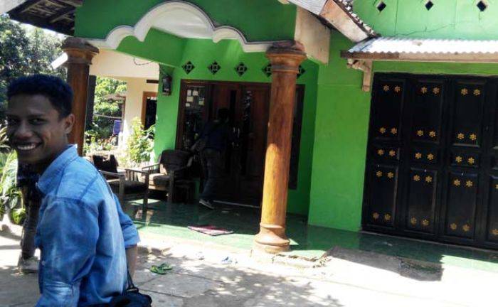 Berangkat Menggunakan KBIH Arofah, 12 CJH Pasuruan Ditahan di Filipina Berangkat Menggunakan KBIH Arofah, 12 CJH Pasuruan Ditahan di Filipina