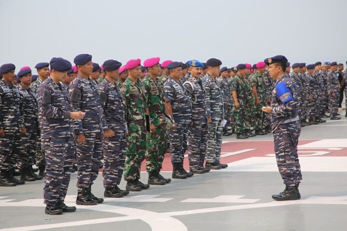 Dansatfib Koarmada II Pimpin Apel Kesiapan Kapal Rumah Sakit TNI AL Dansatfib Koarmada II Pimpin Apel Kesiapan Kapal Rumah Sakit TNI AL