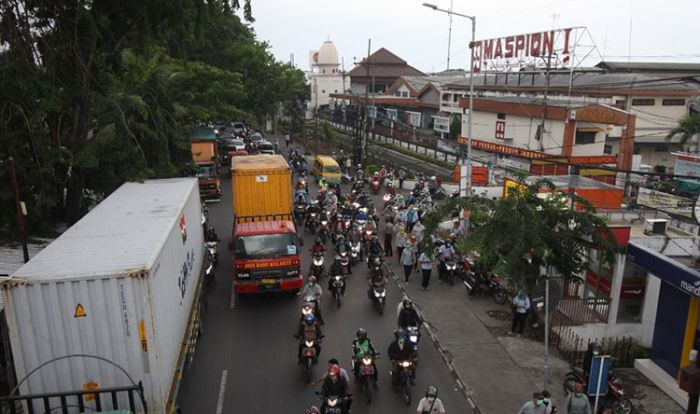 Urai Kemacetan Bertahun-tahun, Pemkab Sidoarjo Bakal Lebarkan Pertigaan Bangah-Aloha Urai Kemacetan Bertahun-tahun, Pemkab Sidoarjo Bakal Lebarkan Pertigaan Bangah-Aloha