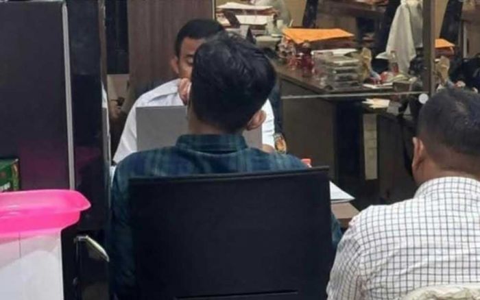 Tak Hanya Dipecat dari Petrokimia, Kini IBP dan Selingkuhan Jadi Tersangka dan Ditahan Tak Hanya Dipecat dari Petrokimia, Kini IBP dan Selingkuhan Jadi Tersangka dan Ditahan