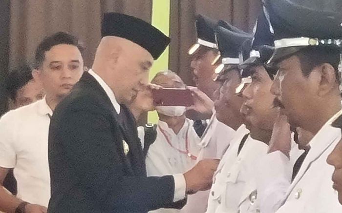 Lantik Kades Baru, Pj Bupati Bangkalan Minta Maksimalkan Peran BUMDes Lantik Kades Baru, Pj Bupati Bangkalan Minta Maksimalkan Peran BUMDes
