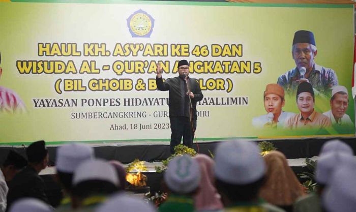 Bupati Kediri: Pondok Pesantren Jadi Benteng Dampak Sosial Akibat Pembangunan Bandara Bupati Kediri: Pondok Pesantren Jadi Benteng Dampak Sosial Akibat Pembangunan Bandara