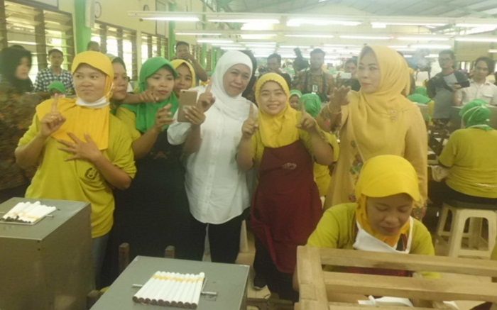 Khofifah Dorong Penguatan Koperasi di Perusahaan MPS Mojokerto