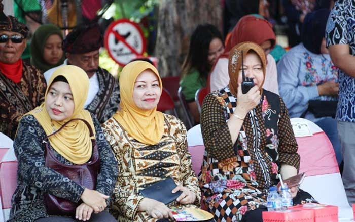 Bupati Kediri Hadiri Surabaya Vaganza