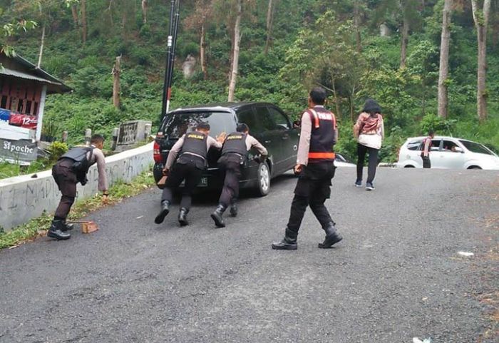 Ada Satgas Ganjal Ban di Magetan Ada Satgas Ganjal Ban di Magetan