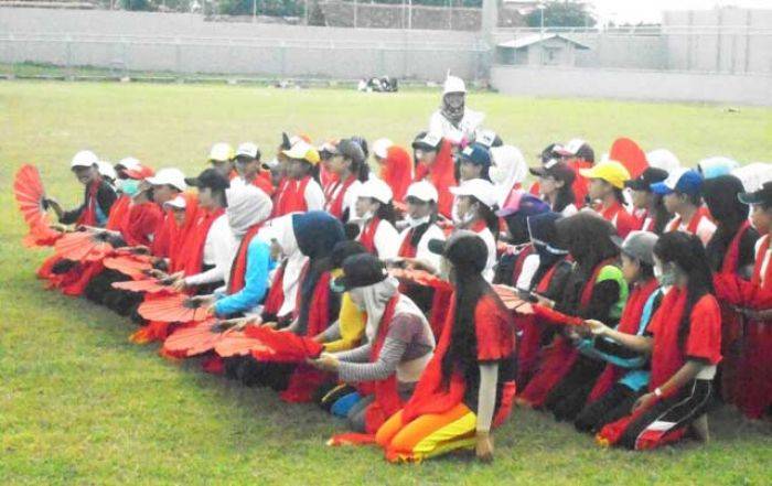 Seribu Penari Gandrung Latihan Koreografi Seribu Penari Gandrung Latihan Koreografi