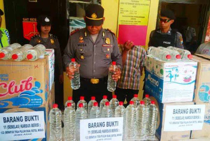 Ratusan Liter Arak Siap Kirim Disita Polsek Rengel Tuban