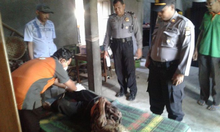 Mau Ambil Uang, Seorang Nenek di Plosorejo Ngawi Ditemukan Tak Bernyawa Mau Ambil Uang, Seorang Nenek di Plosorejo Ngawi Ditemukan Tak Bernyawa