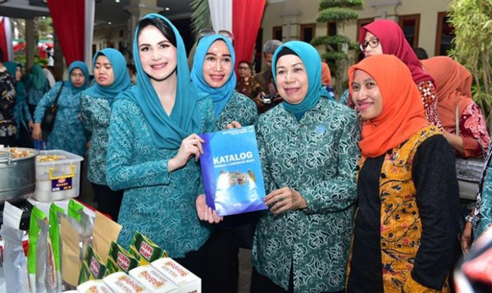 Kunker di Lamongan, Arumi: PKK Ujung Tombak Penurunan Stunting Kunker di Lamongan, Arumi: PKK Ujung Tombak Penurunan Stunting