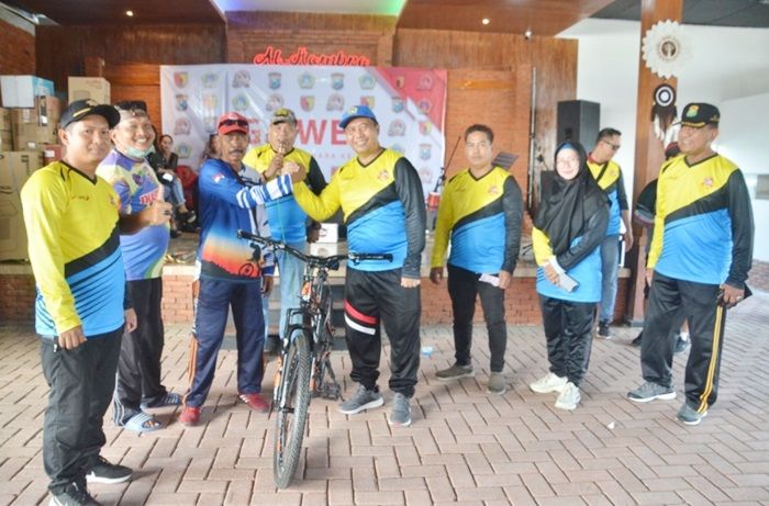 Peringati HUT Bhayangkara ke-76, AKD Duduksampeyan Gresik Gelar Gowes Berhadiah Peringati HUT Bhayangkara ke-76, AKD Duduksampeyan Gresik Gelar Gowes Berhadiah
