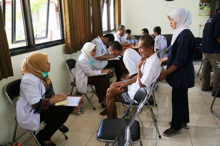 Libatkan 20 Dokter dan Psikiater, Dinkes Gelar Baksos di Liponsos Keputih 