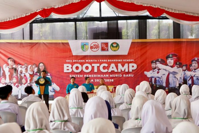 Tahun Ajaran Baru, Sekolah Gratis Inisiasi Bupati Kediri ini Cari 100 Calon Siswa Terbaik Tahun Ajaran Baru, Sekolah Gratis Inisiasi Bupati Kediri ini Cari 100 Calon Siswa Terbaik