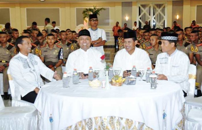 Irarmatim Hadiri Buka Puasa Bersama Keluarga Besar AAL Irarmatim Hadiri Buka Puasa Bersama Keluarga Besar AAL