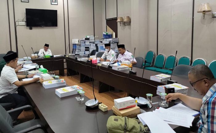 DPRD Kabupaten Pasuruan Tunda Rapat dengan Dispendik Soal Kerusakan Gedung Sekolah DPRD Kabupaten Pasuruan Tunda Rapat dengan Dispendik Soal Kerusakan Gedung Sekolah