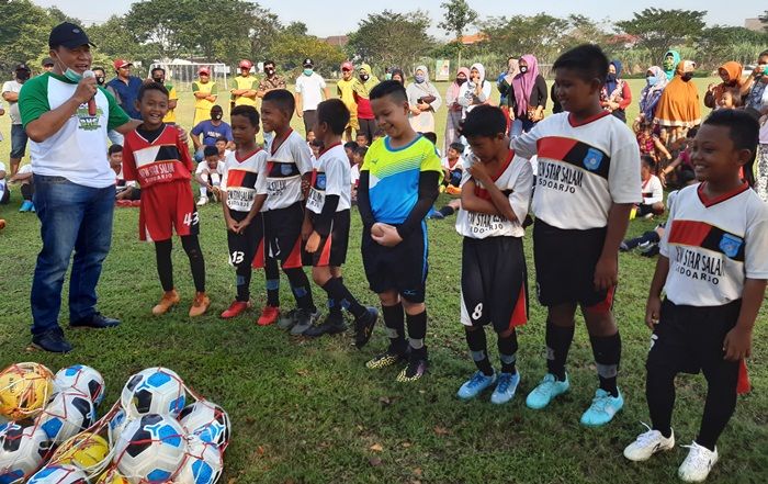 Cetak Bibit Pemain, BHS Ajak Perusahaan Jadi Bapak Asuh Sepakbola di Sidoarjo Cetak Bibit Pemain, BHS Ajak Perusahaan Jadi Bapak Asuh Sepakbola di Sidoarjo