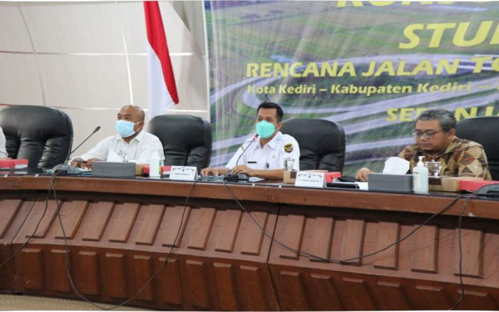 Antisipasi Dampak Pembangunan Jalan Tol Kediri-Tulungangung, Pemkot Kediri Gelar Konsultasi Amdal Antisipasi Dampak Pembangunan Jalan Tol Kediri-Tulungangung, Pemkot Kediri Gelar Konsultasi Amdal