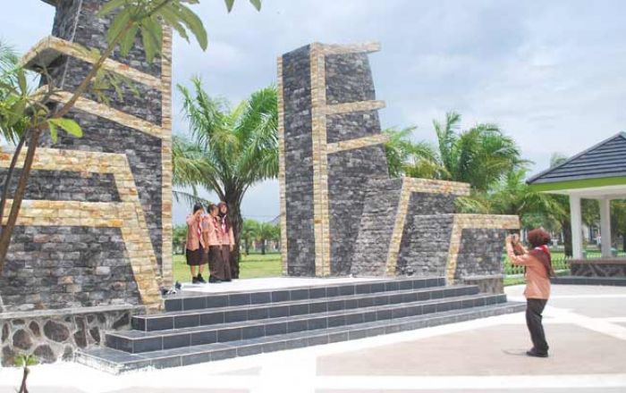 Dari Caruban, Pusat Pemerintahan Kabupaten Madiun akan Dipindah ke Mejayan Dari Caruban, Pusat Pemerintahan Kabupaten Madiun akan Dipindah ke Mejayan