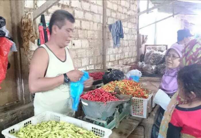 Jelang Ramadhan, Harga Cabai di Tuban Anjlok