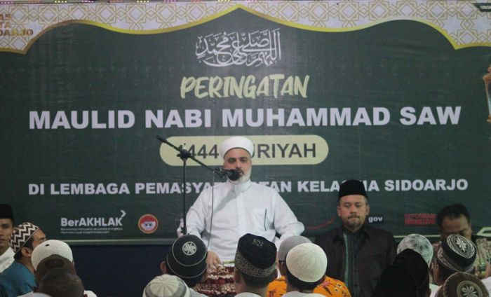 Warga Binaan Lapas Sidoarjo Dapat Tausiyah dari Ulama Lebanon saat Hari Santri Nasional 2022 Warga Binaan Lapas Sidoarjo Dapat Tausiyah dari Ulama Lebanon saat Hari Santri Nasional 2022