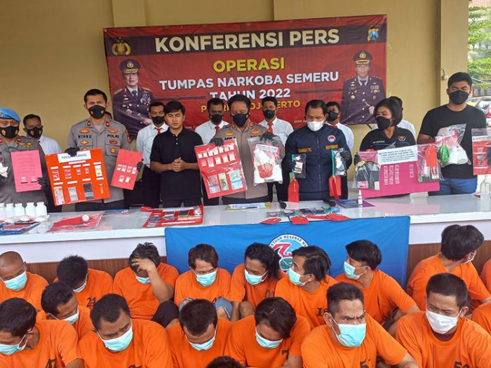 Dalam 12 Hari, Polres Mojokerto Ungkap 26 Kasus Penyalahgunaan Narkoba Dalam 12 Hari, Polres Mojokerto Ungkap 26 Kasus Penyalahgunaan Narkoba