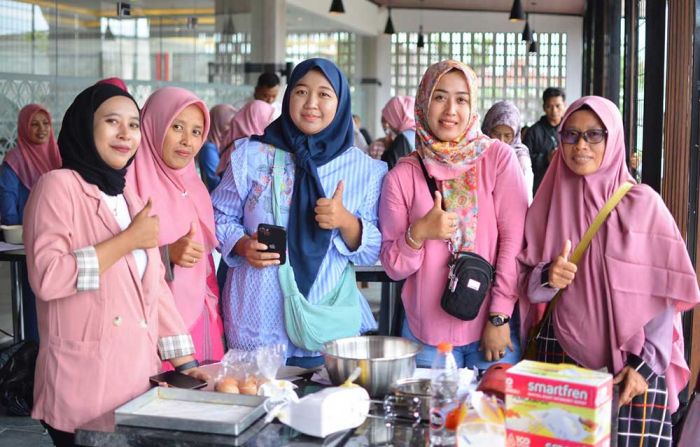 PWI Tuban Gelar Program Pemberdayaan Masyarakat Melalui Pelatihan Pembuatan Kue PWI Tuban Gelar Program Pemberdayaan Masyarakat Melalui Pelatihan Pembuatan Kue