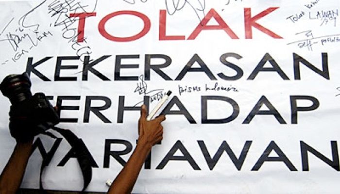 Penganiayaan Jurnalis Tempo Melanggar Hukum dan Prinsip Kebebasan Pers Penganiayaan Jurnalis Tempo Melanggar Hukum dan Prinsip Kebebasan Pers