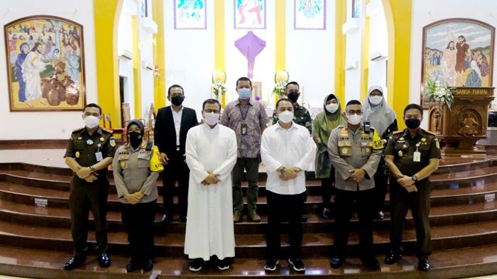 Forkopimda Surabaya Keliling Gereja Pastikan Keamanan Ibadah Jumat Agung dan Paskah