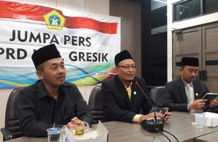 DPRD Gresik Pastikan Tak Ikut Campur Lokasi Islamic Center DPRD Gresik Pastikan Tak Ikut Campur Lokasi Islamic Center