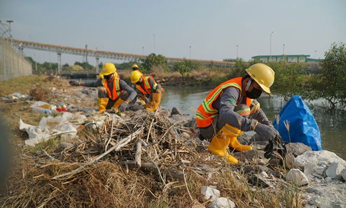 Petrokimia Gresik Komitmen Tingkatkan Penerapan Green Port Petrokimia Gresik Komitmen Tingkatkan Penerapan Green Port