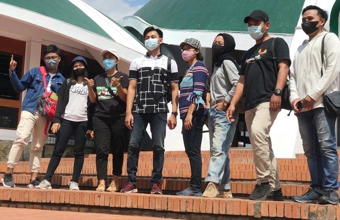 Kenalkan Wisata Heritage, Komunitas Angkutan Wisata Jember Ajak Wartawan ke Tempat-Tempat Bersejarah Kenalkan Wisata Heritage, Komunitas Angkutan Wisata Jember Ajak Wartawan ke Tempat-Tempat Bersejarah