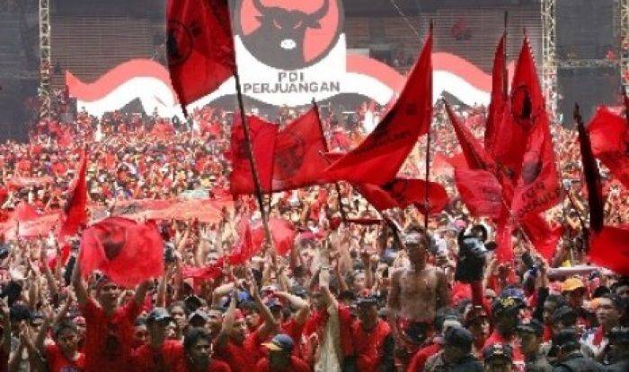 Ratusan Kader PDIP Mengundurkan Diri