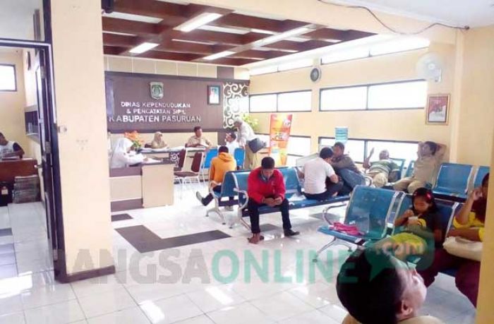 Meski Blangko Masih Kosong, Pembuatan e-KTP di Pasuruan Berjalan Lancar Meski Blangko Masih Kosong, Pembuatan e-KTP di Pasuruan Berjalan Lancar