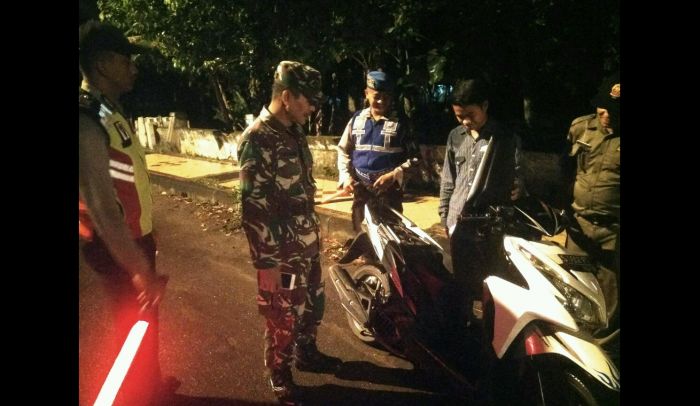 Ciptakan Kondusifitas, ​Petugas Gabungan Sisir Daerah Rawan Kriminal di Senori