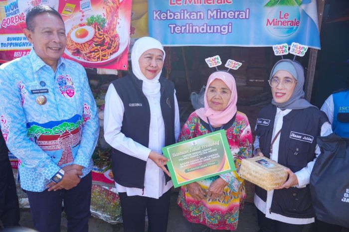 Peringatan Hari Lanjut Usia Nasional 2026, Gubernur Khofifah Hadir di Layanan Kegiatan Jawara