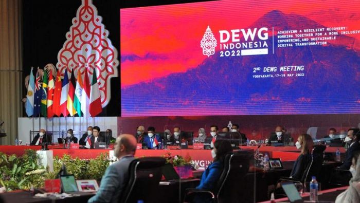 Sambut Delegasi DEWG G20, Menkominfo Johnny: Sugeng Rawuh Ing Ngayogyakarta Sambut Delegasi DEWG G20, Menkominfo Johnny: Sugeng Rawuh Ing Ngayogyakarta