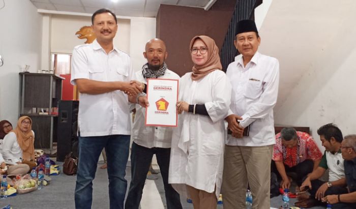 Gerindra Gresik Tegaskan Kader dan Non Kader Punya Peluang Sama Dalam Penjaringan Bacabup-Bacawabup Gerindra Gresik Tegaskan Kader dan Non Kader Punya Peluang Sama Dalam Penjaringan Bacabup-Bacawabup