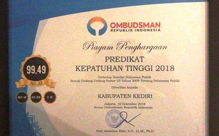 Pemkab Kediri Raih Penghargaan Penghargaan Predikat Kepatuhan Tinggi dari Ombudsman Pemkab Kediri Raih Penghargaan Penghargaan Predikat Kepatuhan Tinggi dari Ombudsman