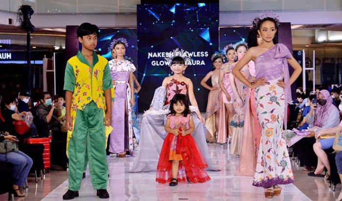Desainer Cilik dari Pamekasan Wakili Madura di International Kids Fashion Festive Desainer Cilik dari Pamekasan Wakili Madura di International Kids Fashion Festive