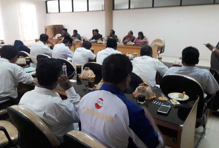 Sejumlah Kontraktor Datangi DPRD Kabupaten Blitar, Wadul terkait Kebijakan Pemkab Sejumlah Kontraktor Datangi DPRD Kabupaten Blitar, Wadul terkait Kebijakan Pemkab