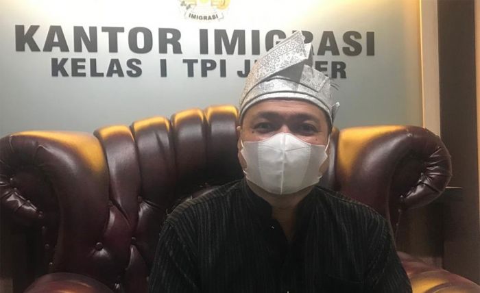 Pemohon Paspor di Jember Naik 50 Persen Pemohon Paspor di Jember Naik 50 Persen