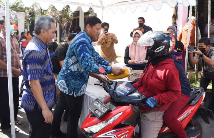Animo Masyarakat di Bazar Pangan Murah Tinggi, Wali Kota Kediri Bilang Begini Animo Masyarakat di Bazar Pangan Murah Tinggi, Wali Kota Kediri Bilang Begini