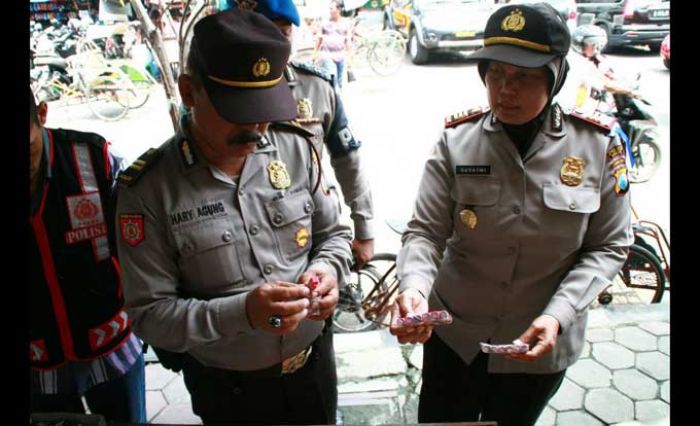 Jelang Tahun Baru, Polres Gresik Gencar Razia Petasan Jelang Tahun Baru, Polres Gresik Gencar Razia Petasan