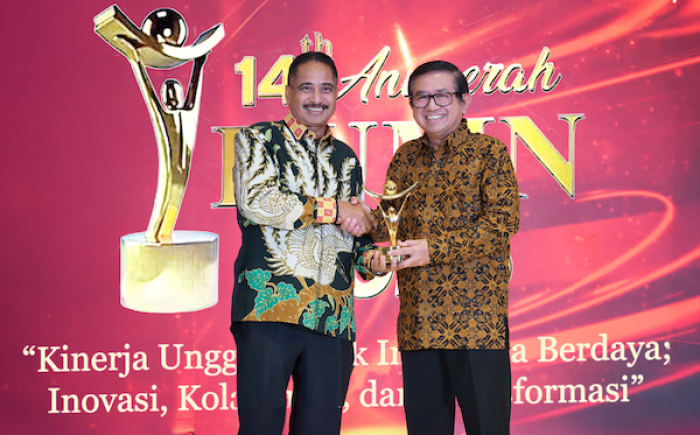 Dirut Petrokimia Gresik Dinobatkan sebagai The Best CEO Developing Talent di Anugerah BUMN 2025 Dirut Petrokimia Gresik Dinobatkan sebagai The Best CEO Developing Talent di Anugerah BUMN 2025