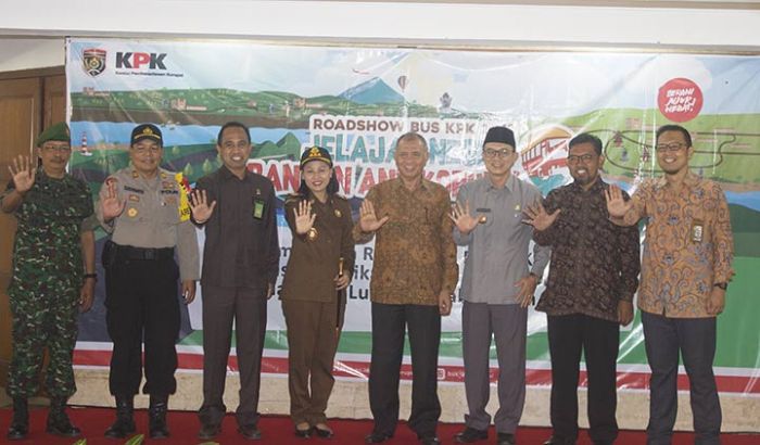 Roadshow se-Jatim, KPK Singgah Dua Hari di Ngawi Roadshow se-Jatim, KPK Singgah Dua Hari di Ngawi