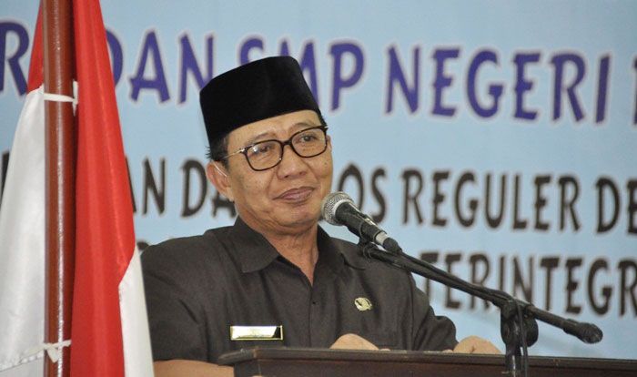 Bupati Tuban Pastikan Tak Ada Kerusakan Akibat Gempa Bupati Tuban Pastikan Tak Ada Kerusakan Akibat Gempa