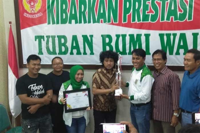 KONI Tuban Serahkan Hadiah pada Pemenang Lomba Jingle